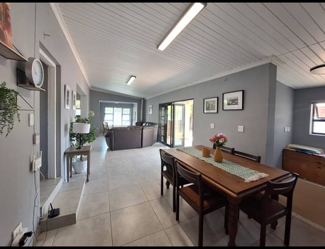 2 BEDROOM HOUSE FOR SALE IN HEIDELBERG CENTRAL